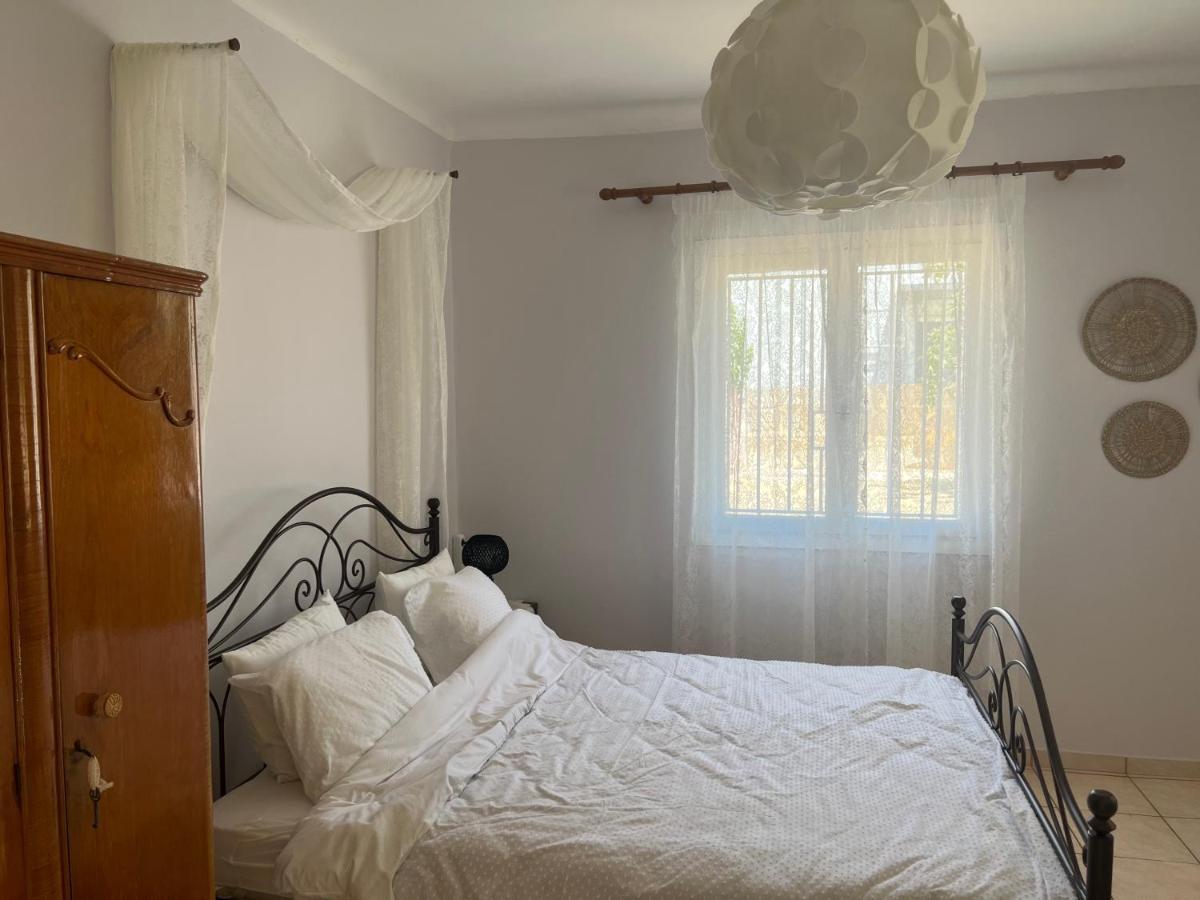 Yiayia Katina'S House Apartment Corinth Ngoại thất bức ảnh