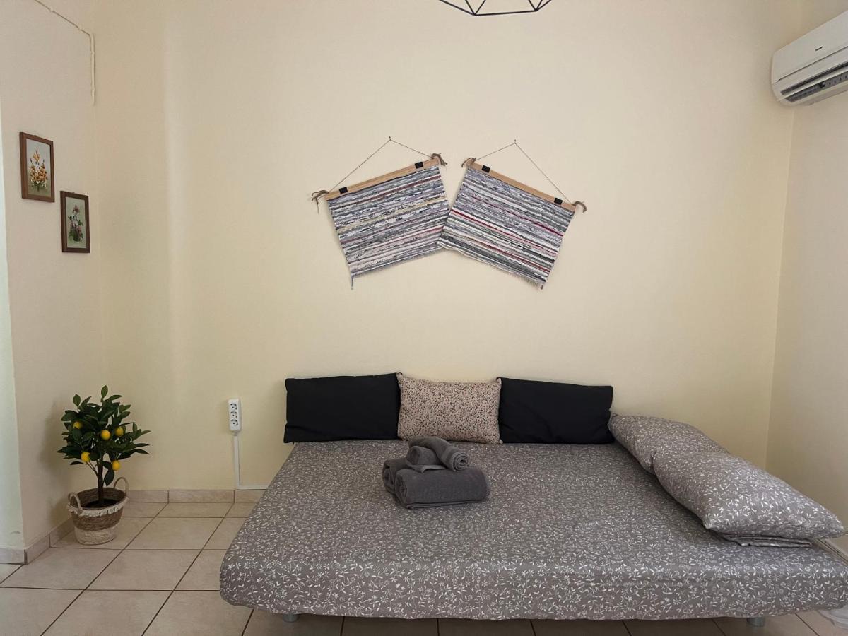 Yiayia Katina'S House Apartment Corinth Ngoại thất bức ảnh
